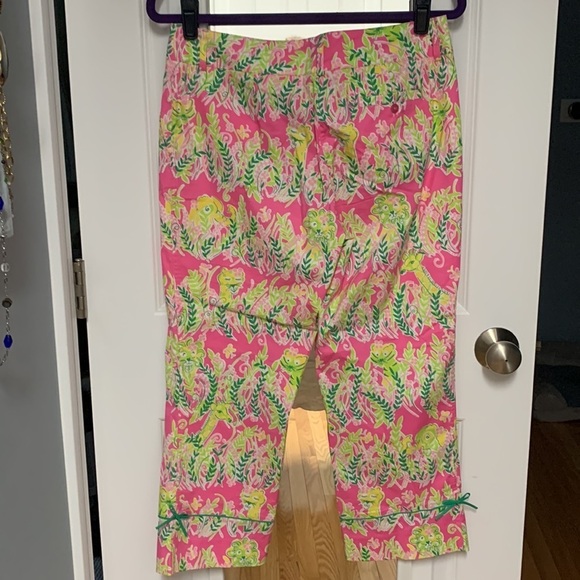 Lilly Pulitzer Pink/Yellow Floral/ Lions  Capris Crop Pants size‎ 6 - Picture 4 of 5
